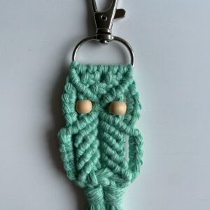 Porte-clés chouettes en macramé