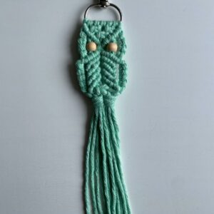 Porte-clés chouettes en macramé