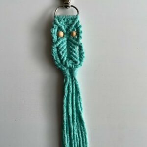 Porte-clés chouettes en macramé