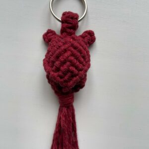 Porte-clés tortue en macramé