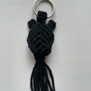 Porte-clés tortue en macramé