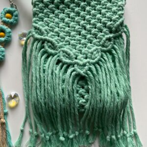 Pochette pour portable en macramé