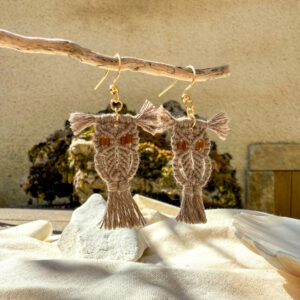 Boucles d'oreilles "Noctua" - Mocha Mousse