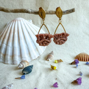 Boucles d’oreilles « Ondine » – Mocha Mousse