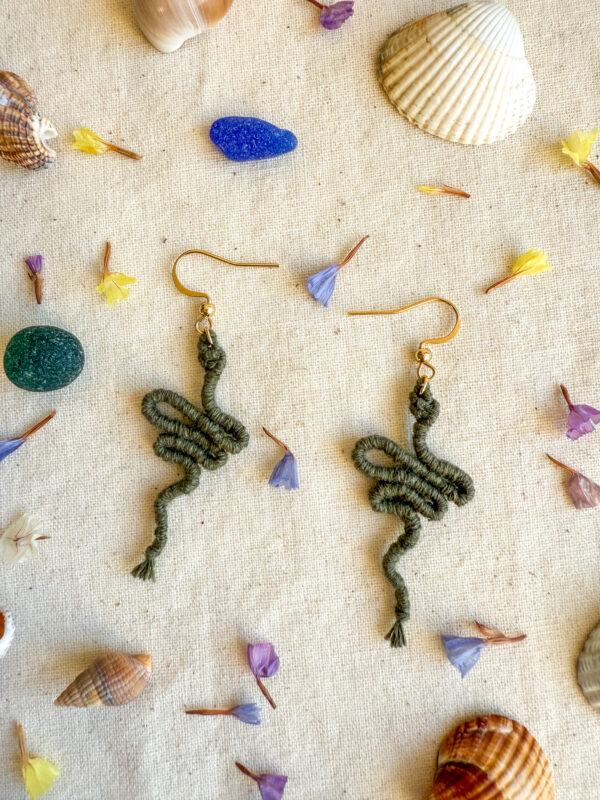 Boucles d'oreilles "Manasa" - Kaki – Image 2